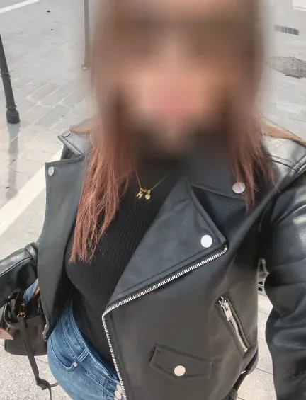 Andrea, 36