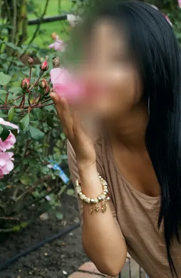 Aylin, 32
