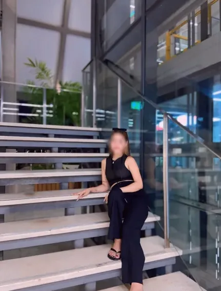 Celina, 23