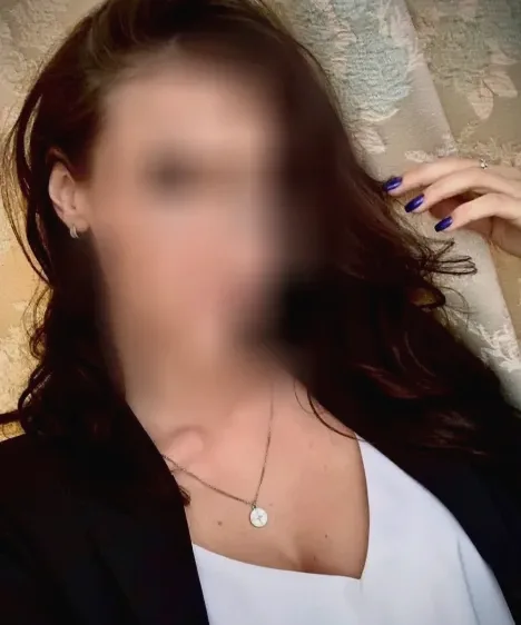 Hanna, 33