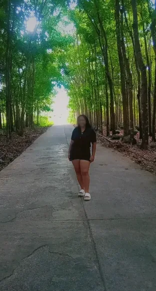 Kathleen, 23