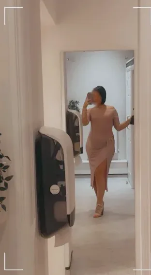 Lilly, 35