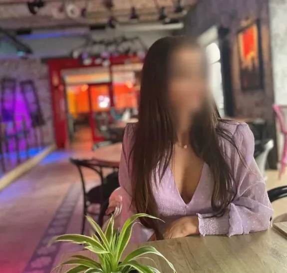 Linda, 30