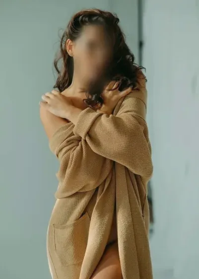 Simone, 35