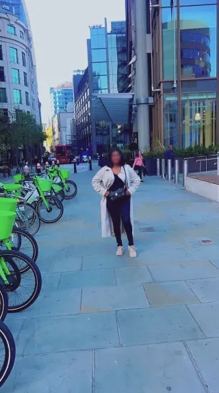 Sonja, 33