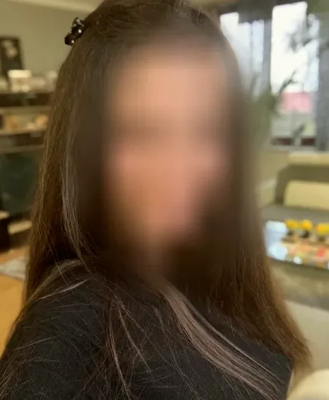 Yvonne, 24